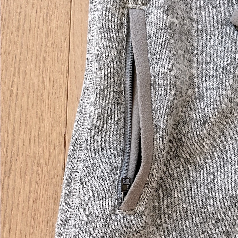 Patagonia Women’s Heather Gray Fleece Pullover Size Small - Picture 5 of 6